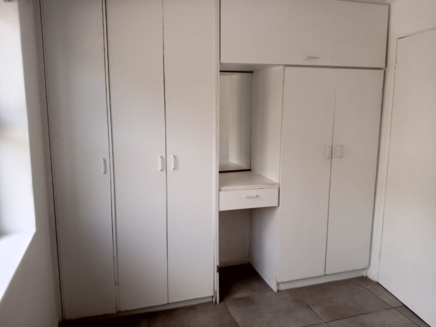 To Let 3 Bedroom Property for Rent in Mountainside Western Cape